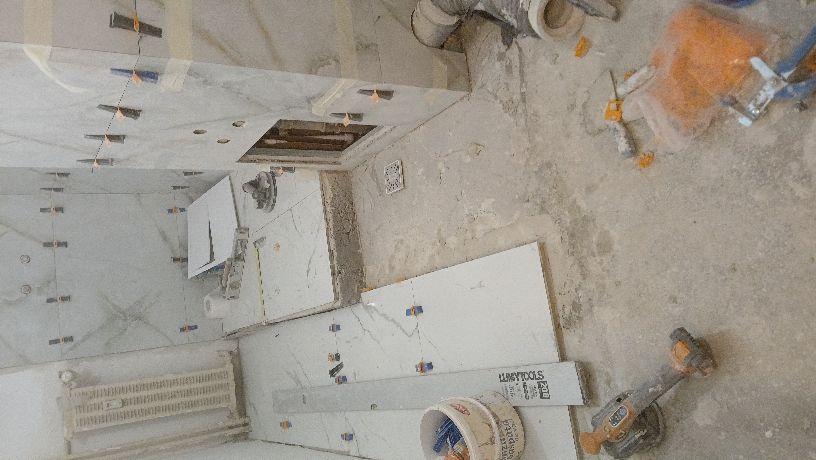Ofer servicii , zugraveli parchet, gresie ,faianta (2/5)