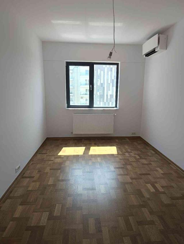 Imagine Indisponibilă