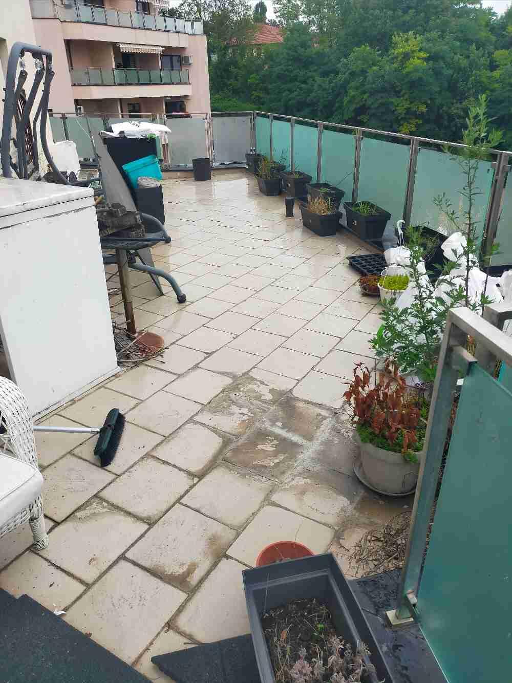 Amenajări interioare - exterioare (2/5)