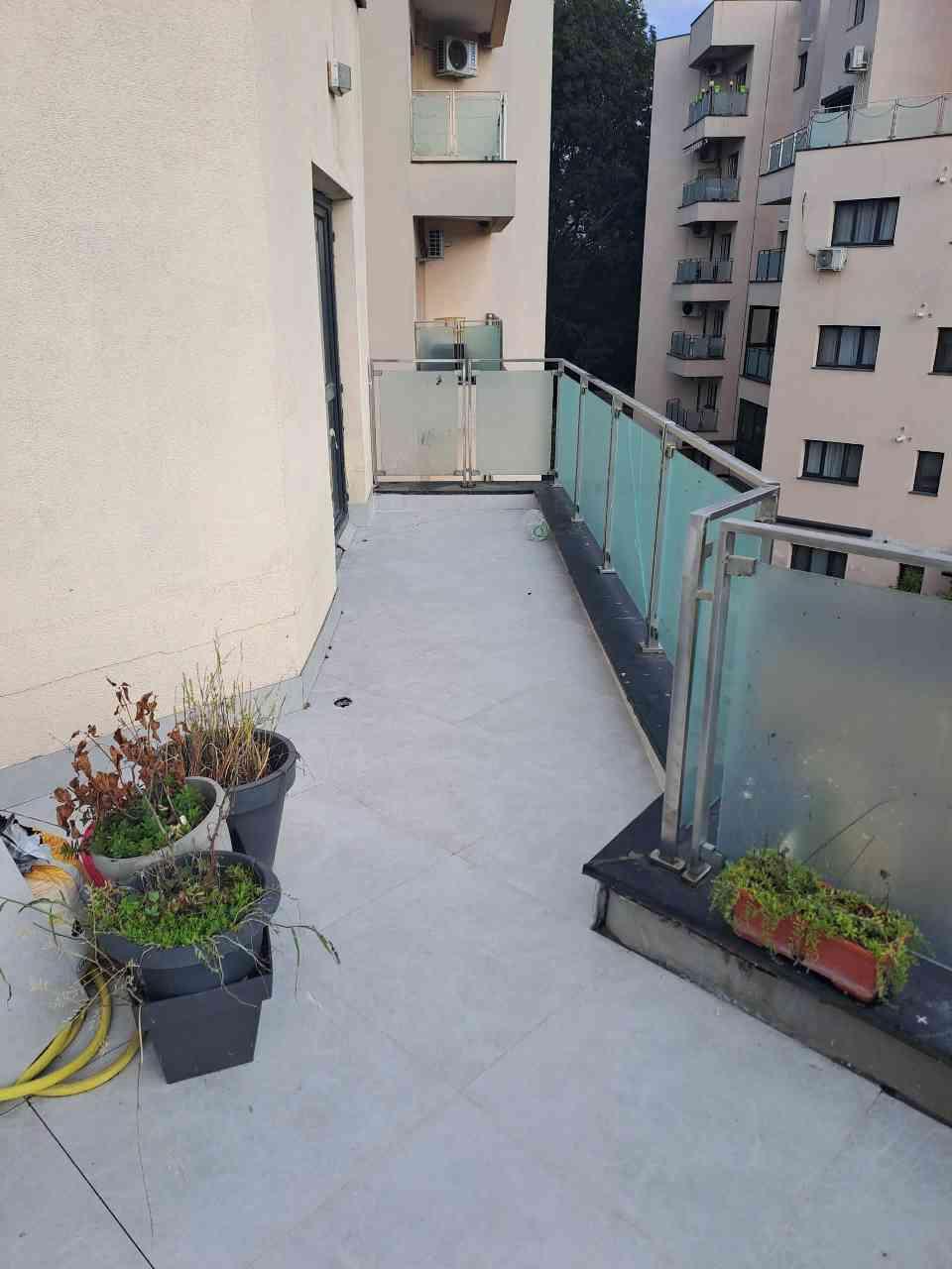 Amenajări interioare - exterioare (4/5)