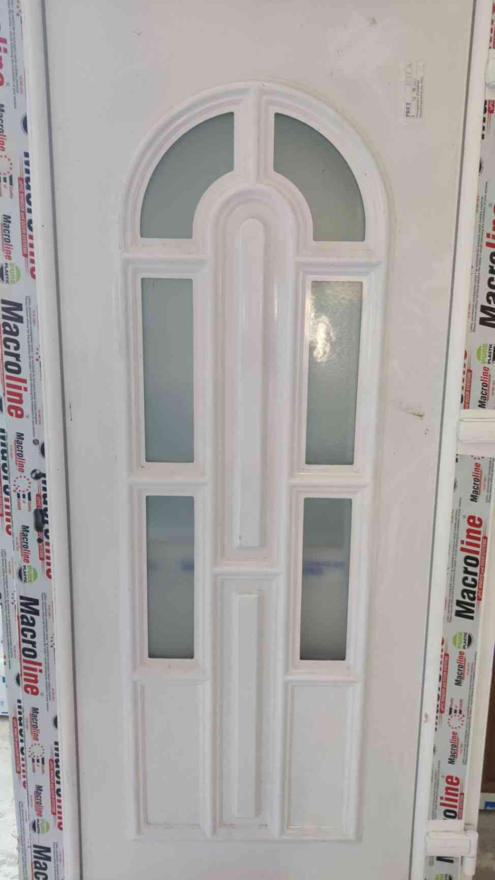 Reparații tâmplãrie PVC, aluminiu, ferestre usi (2/3)
