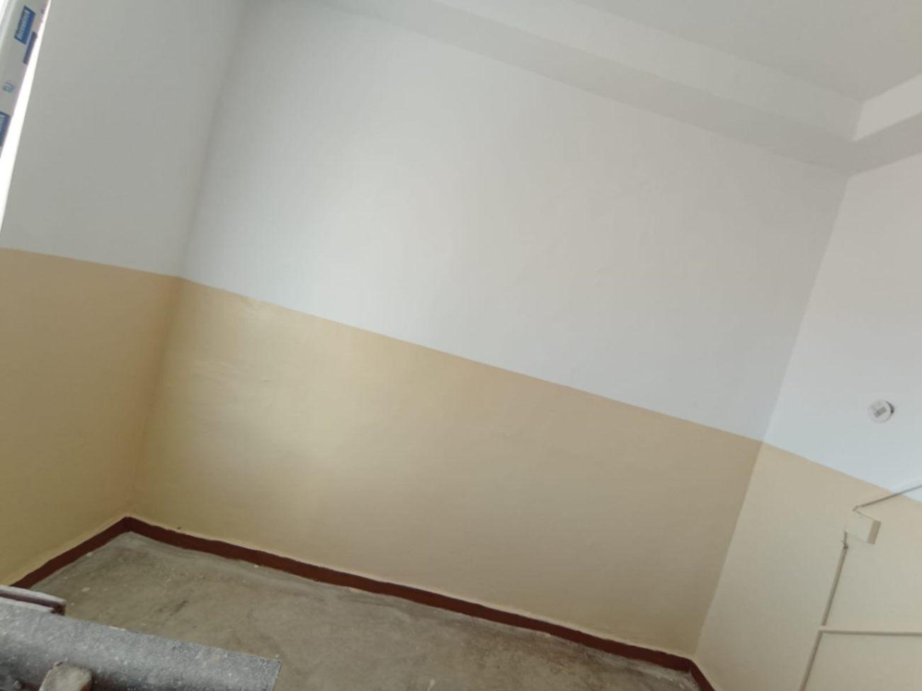 Ofer servicii de zugrăveli scări de bloc și finisa (1/3)