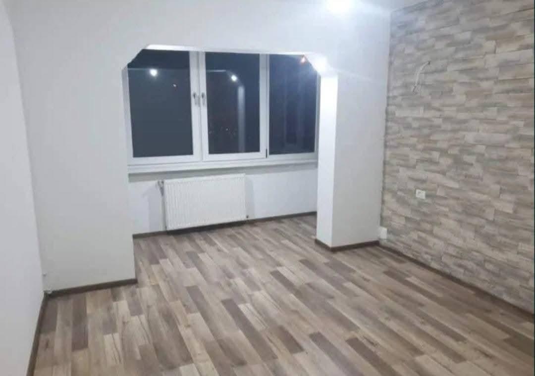 Ofer servicii de renovări interioare și exterioare (1/2)