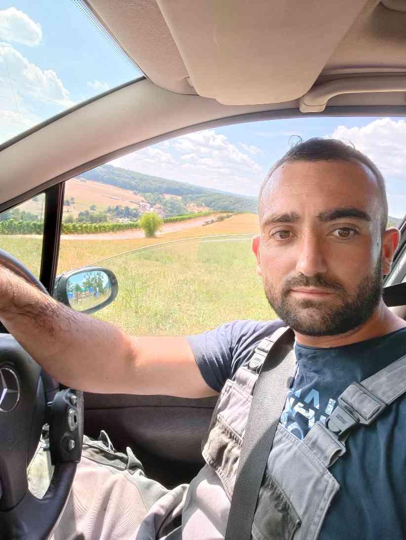 Mână de ajutor pentru casa și curtea ta – Lucru făcut cu atenție (2/4)