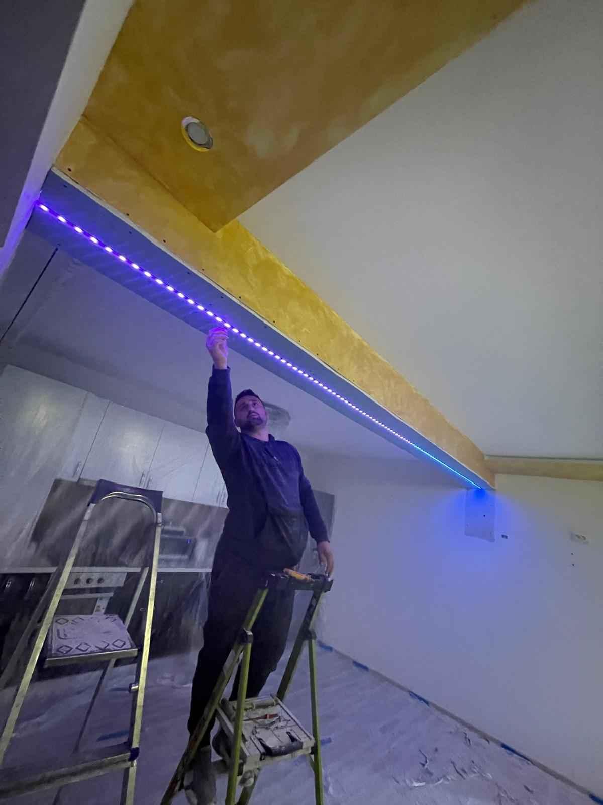 Oferim servicii de zugrăvit,instalații termice și sanitare,electricitate și multe altele atât la interior cât și la exterior. (1/5)