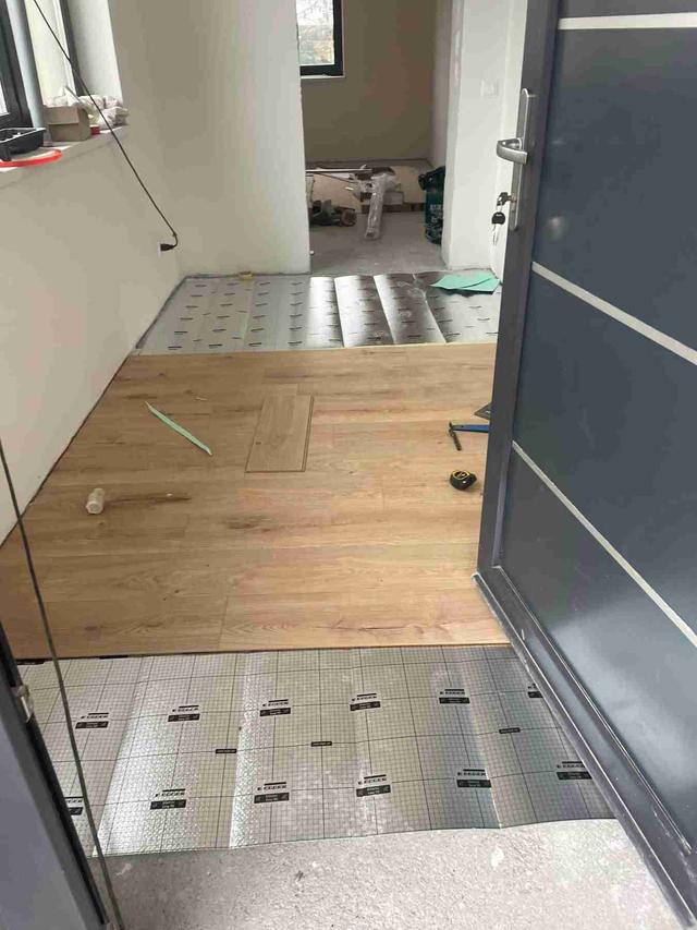 Imagine Indisponibilă