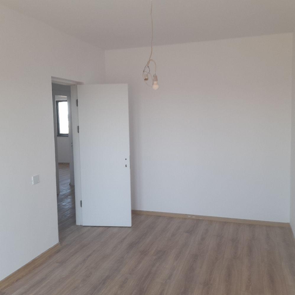 Servicii de, zugraveli, parchet, instalatii (3/5)