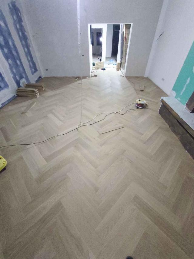 Imagine Indisponibilă