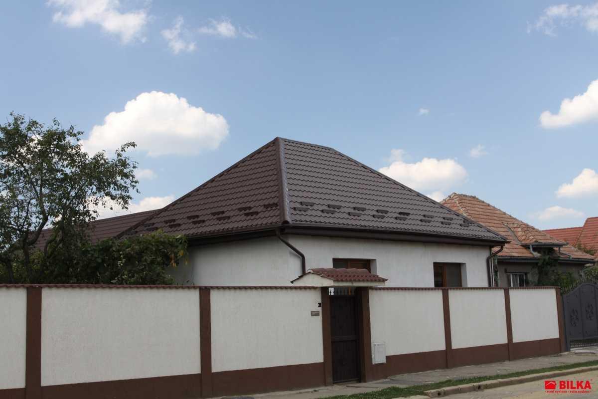 Echipă specializată pentru construcții acoperișuri și reparații renovări acoperișuri (4/5)