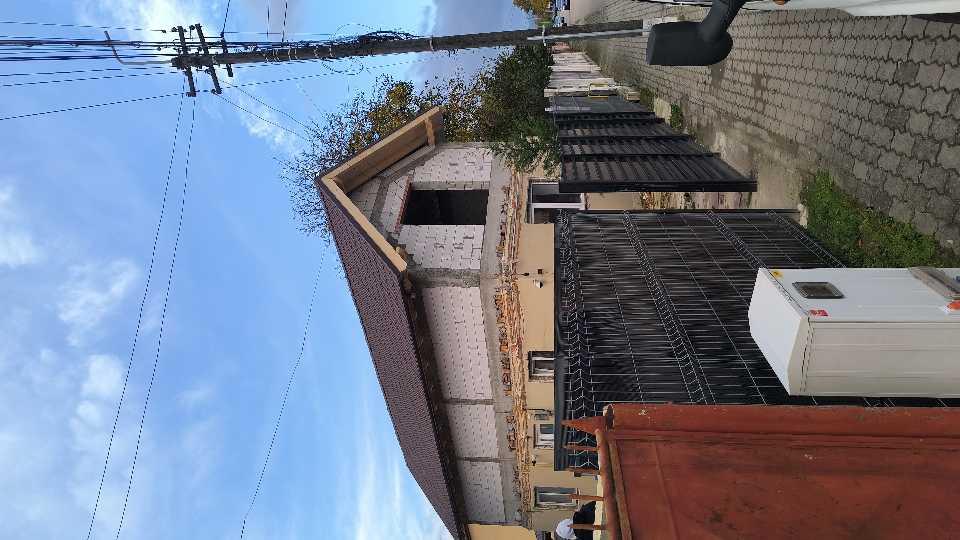 Executam orice tip de construcții și finisaje interioare și exterioare (2/5)