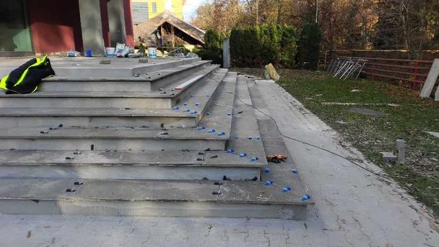 Imagine Indisponibilă