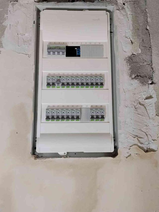 Imagine Indisponibilă