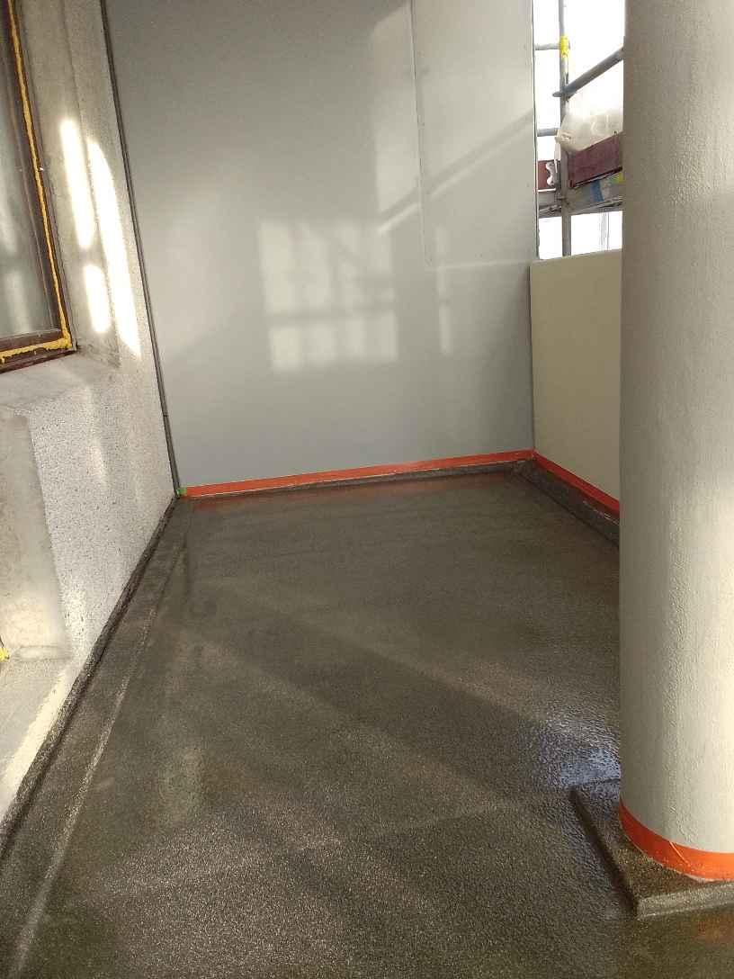 Servicii de construcții și amenajări interioare și exterioare (3/5)