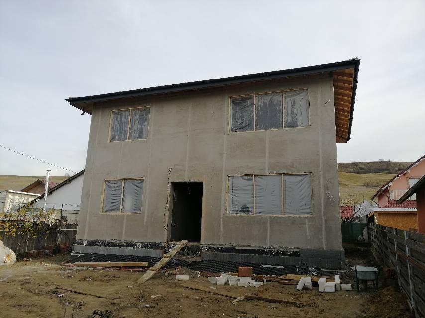 Executam case la rosu, ziduri de sprijin, fațade cu polistiren (4/5)